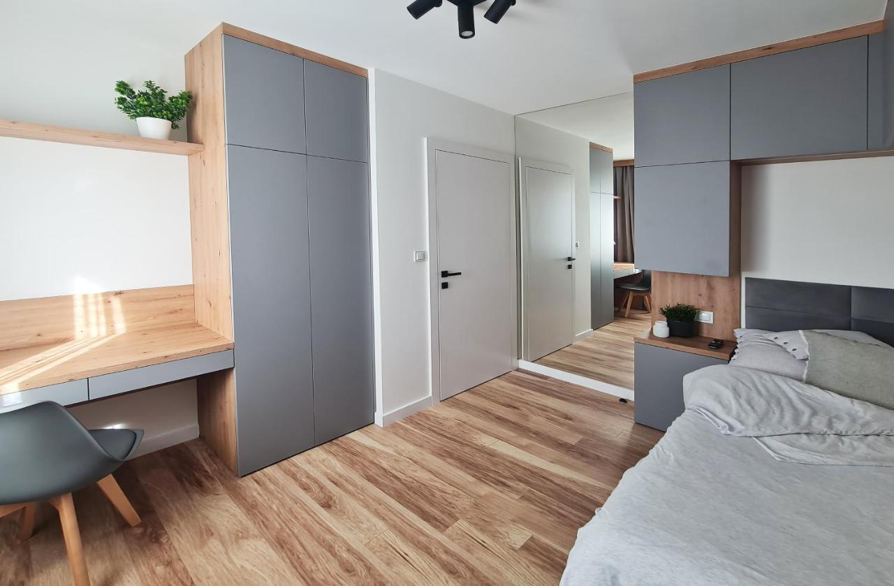Irs Royal Apartments Apartamenty Irs Nowoczesne Apartamenty Wrzeszcz Danzica Esterno foto