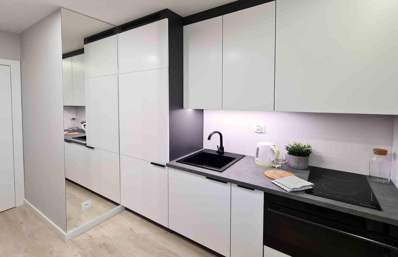 Irs Royal Apartments Apartamenty Irs Nowoczesne Apartamenty Wrzeszcz Danzica Esterno foto